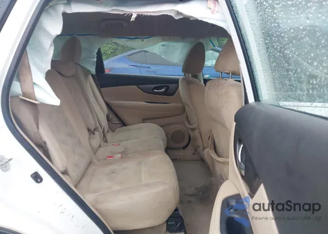 2015 Nissan Rogue S z USA, uszkodzony, nr VIN 5N1AT2MT9FC860557